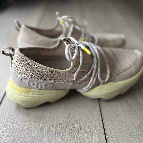 Sorel Kinetic Impact Sneaker women's 8.5 yellow khaki combo - Picture 2 of 9
